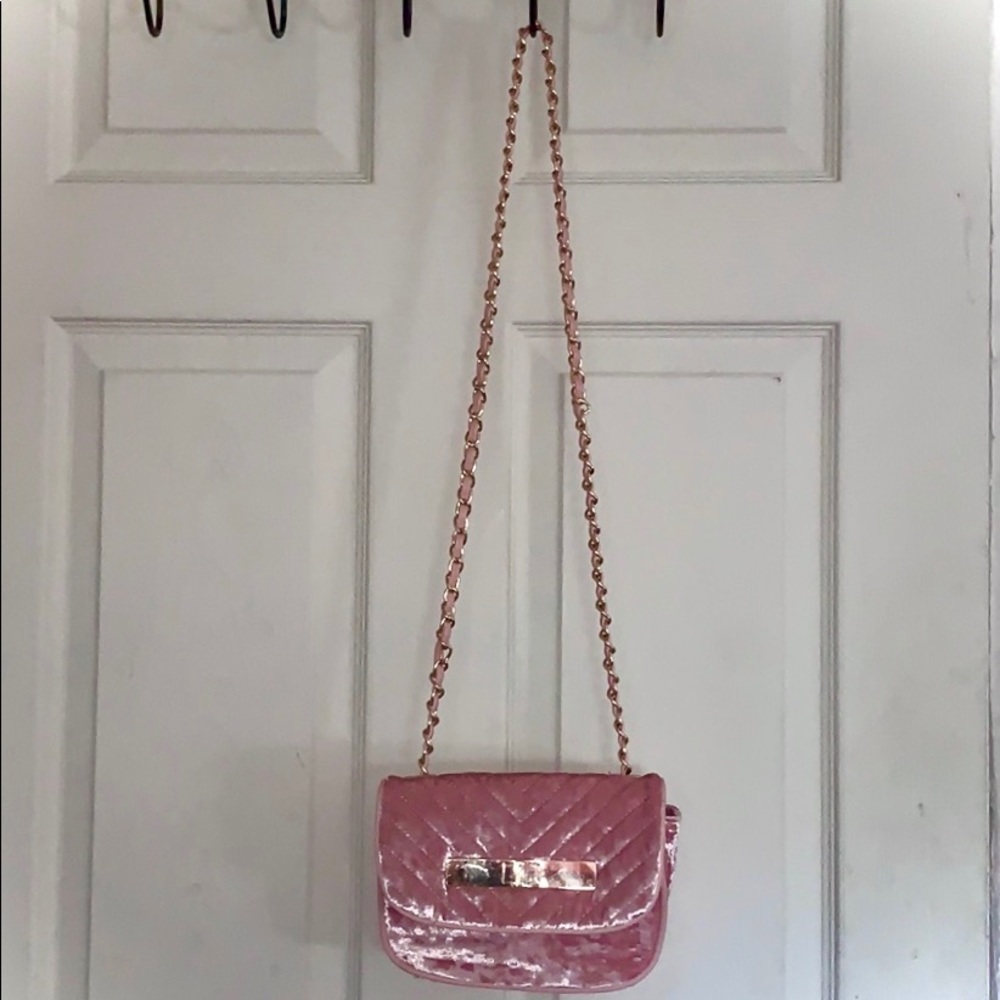 💗✨ Call It Spring Pink Velvet Purse 👛 $15!!